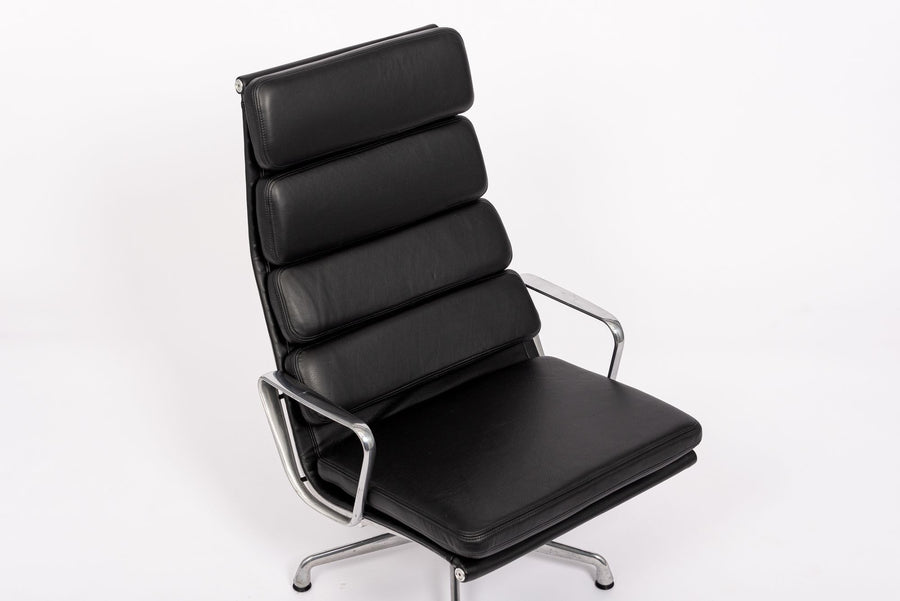 Eames Herman Miller Black Leather Soft Pad Office Lounge Chair