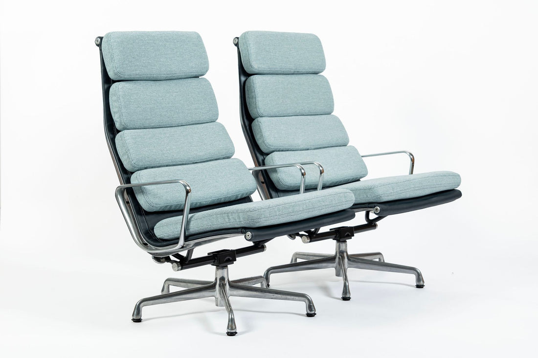 Pair of Eames Soft Pad Recliners for Herman Miller, Blue Gray Aluminum Group Lounge Chairs