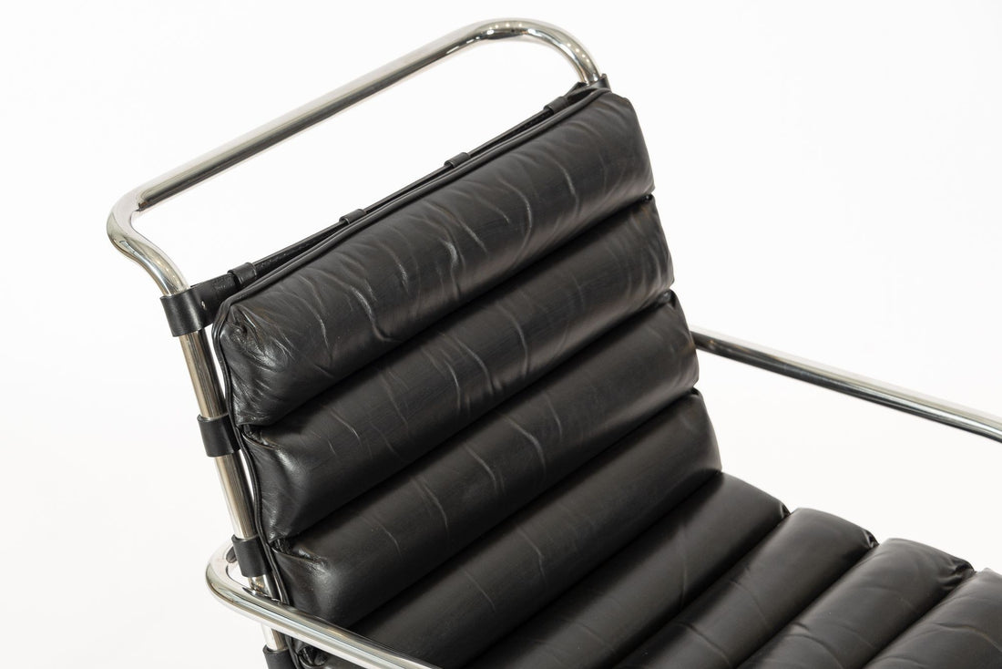 Mid Century MR Black Leather Arm Chairs by Mies van der Rohe for Knoll