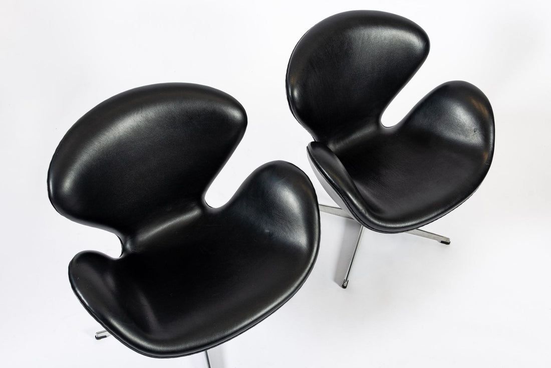 Mid Century Danish Black Leather Swan Chairs by Arne Jacobsen for Fritz Hansen