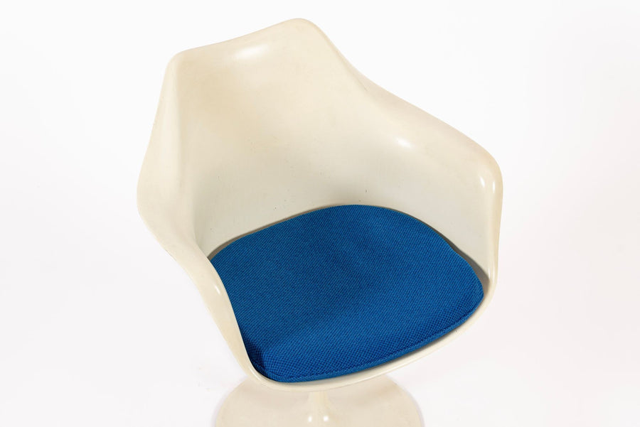 Original Fiberglass Tulip Arm Chair by Eero Saarinen for Knoll 1970s