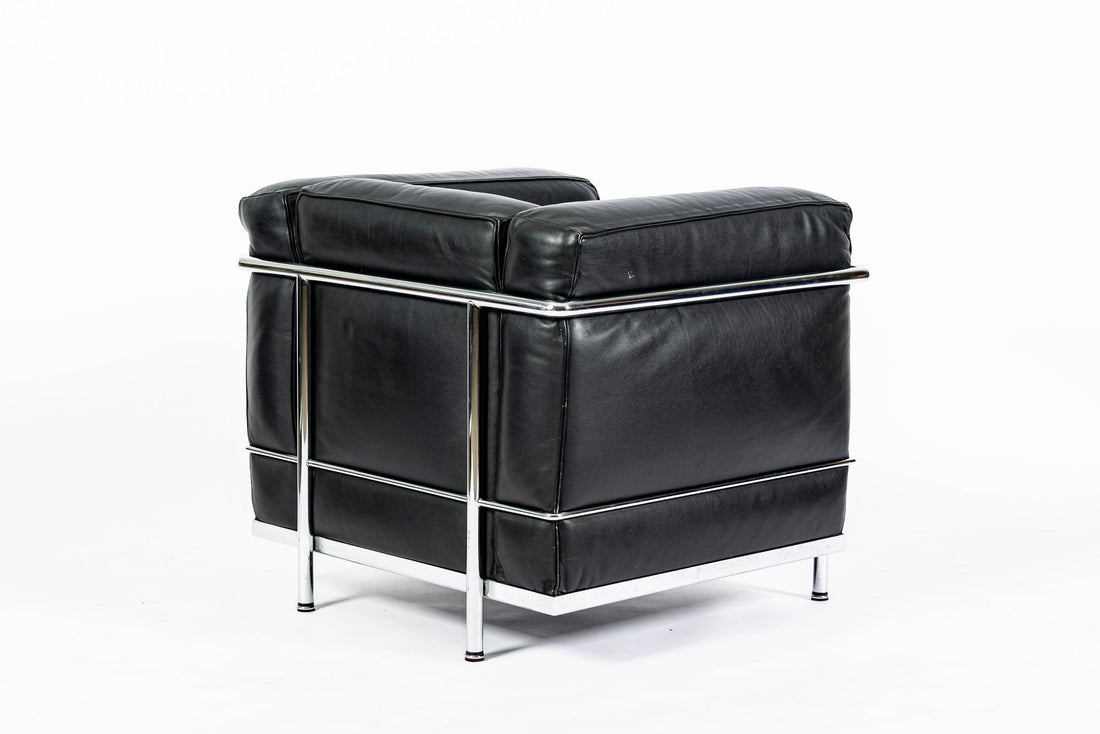 Authentic Cassina LC2 Black Leather Petit Lounge Chair by Le Corbusier, 4x Avail