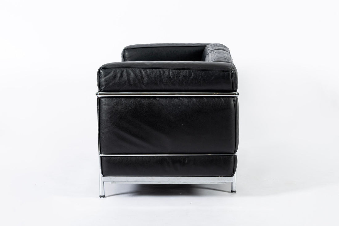 Authentic Cassina LC2 Black Leather Two-Seat Sofa by Le Corbusier 1994