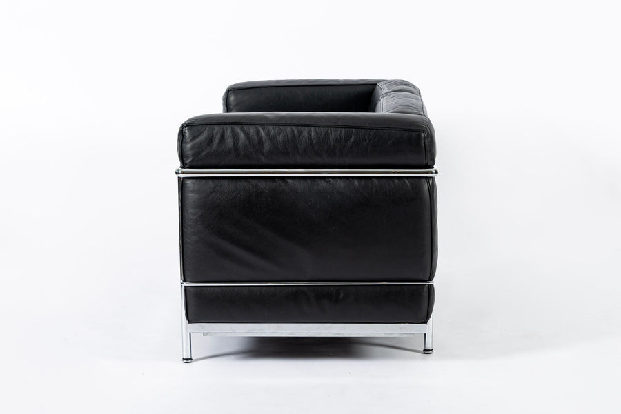 Authentic Cassina LC2 Black Leather Two-Seat Sofa by Le Corbusier 1994