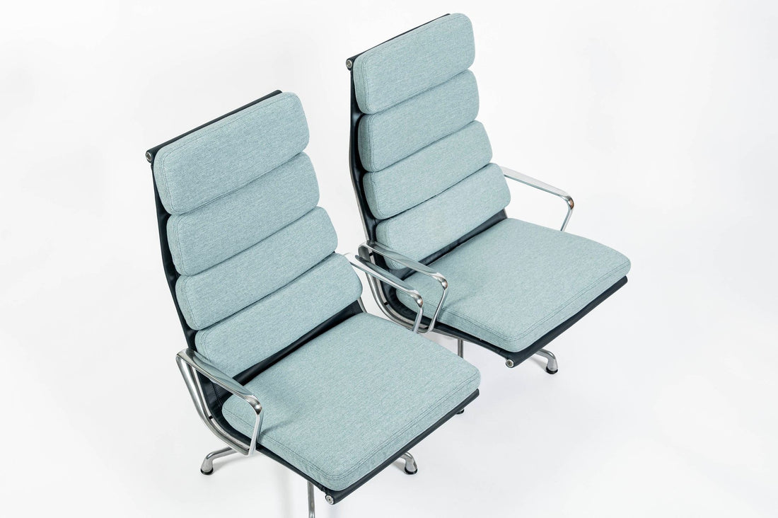 Pair of Eames Soft Pad Recliners for Herman Miller, Blue Gray Aluminum Group Lounge Chairs