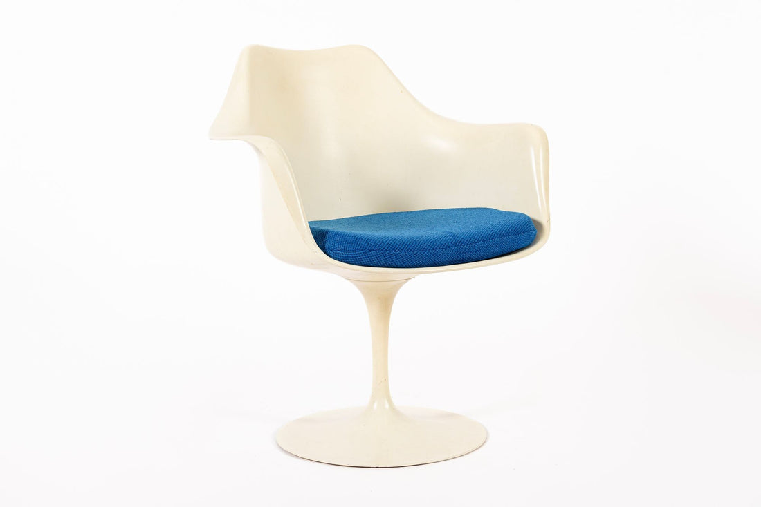 Original Fiberglass Tulip Arm Chairs by Eero Saarinen for Knoll 1970s