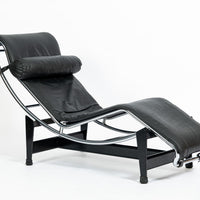 Cassina LC4 Chaise Lounge Chair in Black Leather by Le Corbusier 1970s