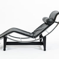 Cassina LC4 Black Leather Chaise Lounge Chair by Le Corbusier 1994