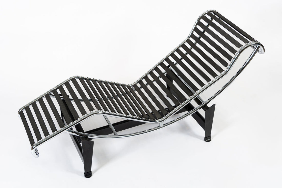 Cassina LC4 Black Leather Chaise Lounge Chair by Le Corbusier 1991