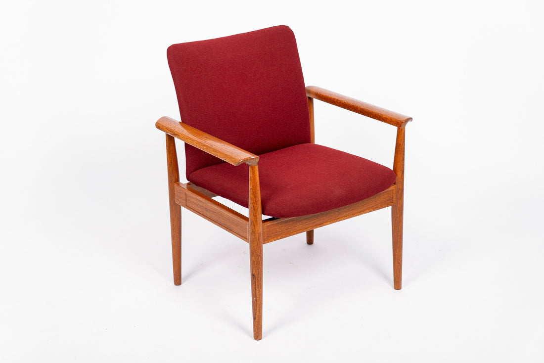 Mid Century Danish Red Diplomat Chairs by Finn Juhl for France & Daverkosen