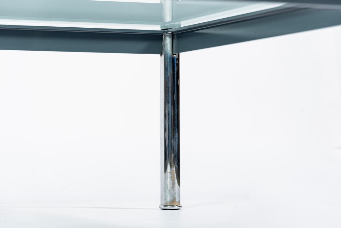 Bauhaus LC10-P Low Glass Coffee Table by Le Corbusier for Cassina