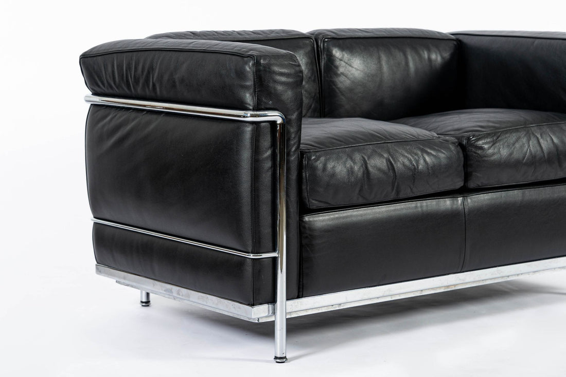 Authentic Cassina LC2 Black Leather Two-Seat Sofa by Le Corbusier 1994