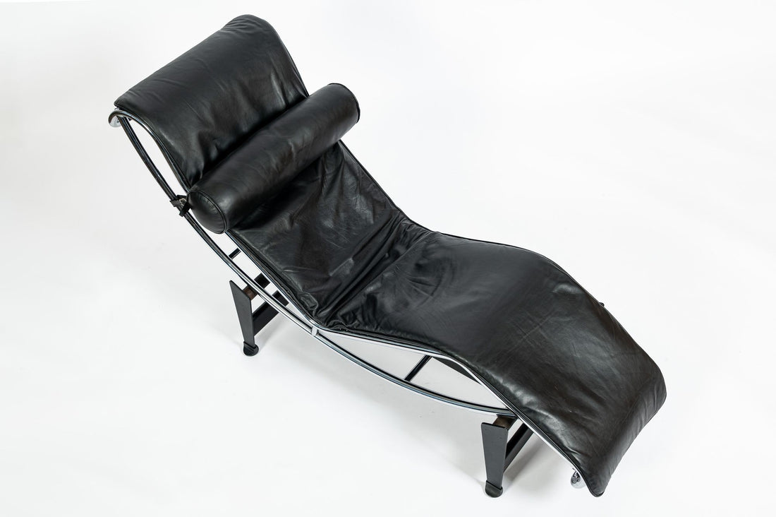 Cassina LC4 Black Leather Chaise Lounge Chair by Le Corbusier 1981