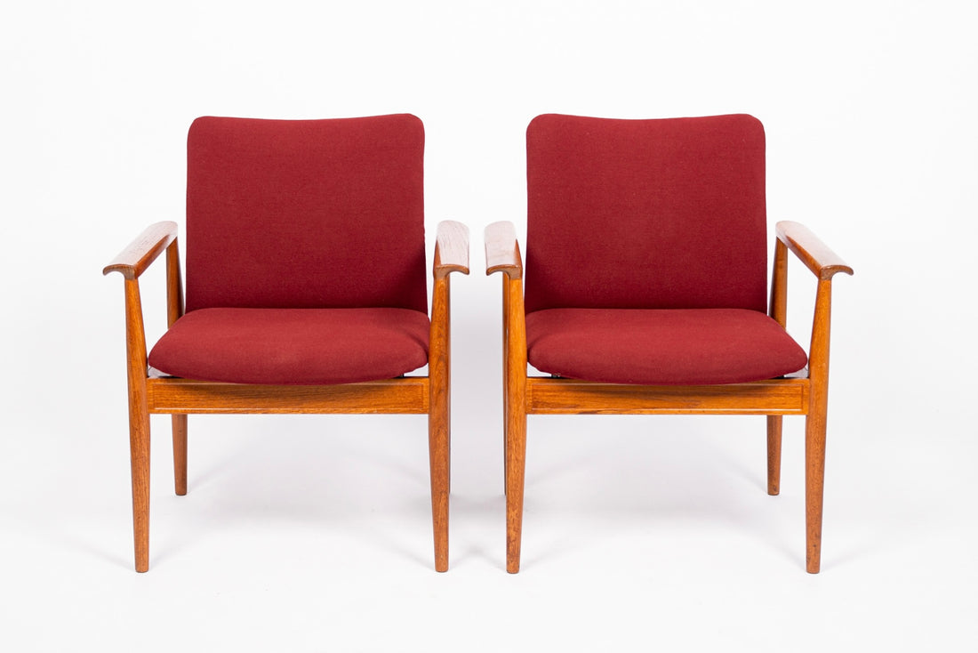 Mid Century Danish Red Diplomat Chairs by Finn Juhl for France & Daverkosen