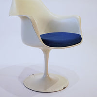 Original Fiberglass Tulip Arm Chair by Eero Saarinen for Knoll 1970s