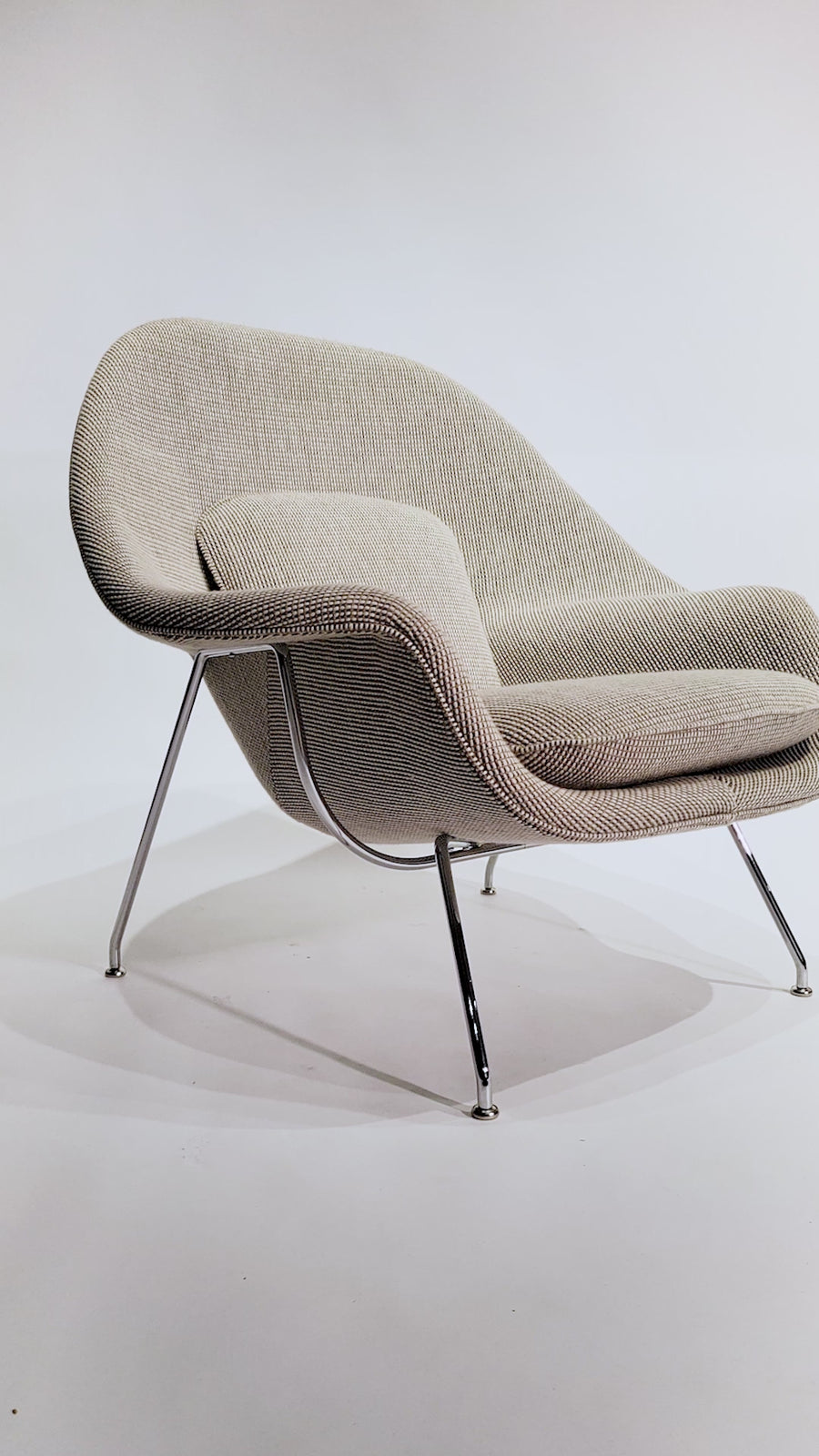 Early Restored Mid Century Tan Womb Lounge Chair by Saarinen for Knoll, Multiples/Custom Available