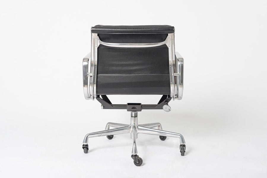 Authentic Eames for Herman Miller Aluminum Group Soft Pad Office Chair