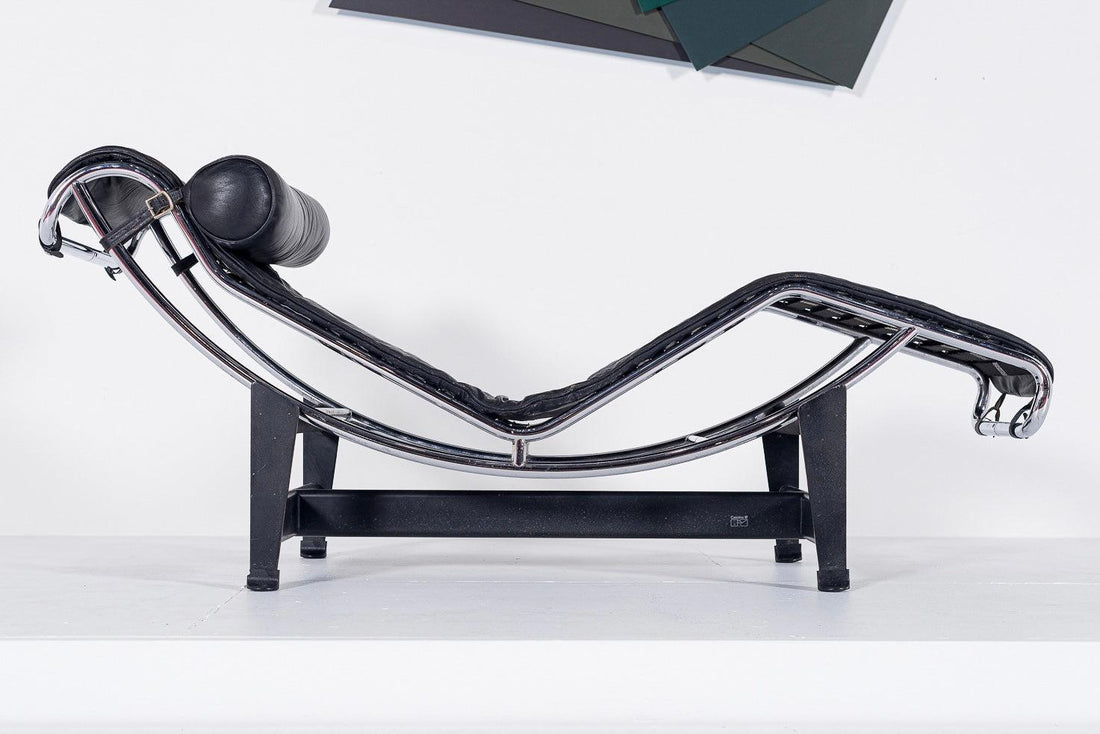 Vintage Cassina LC4 Chaise Lounge Chair by Le Corbusier, 1984