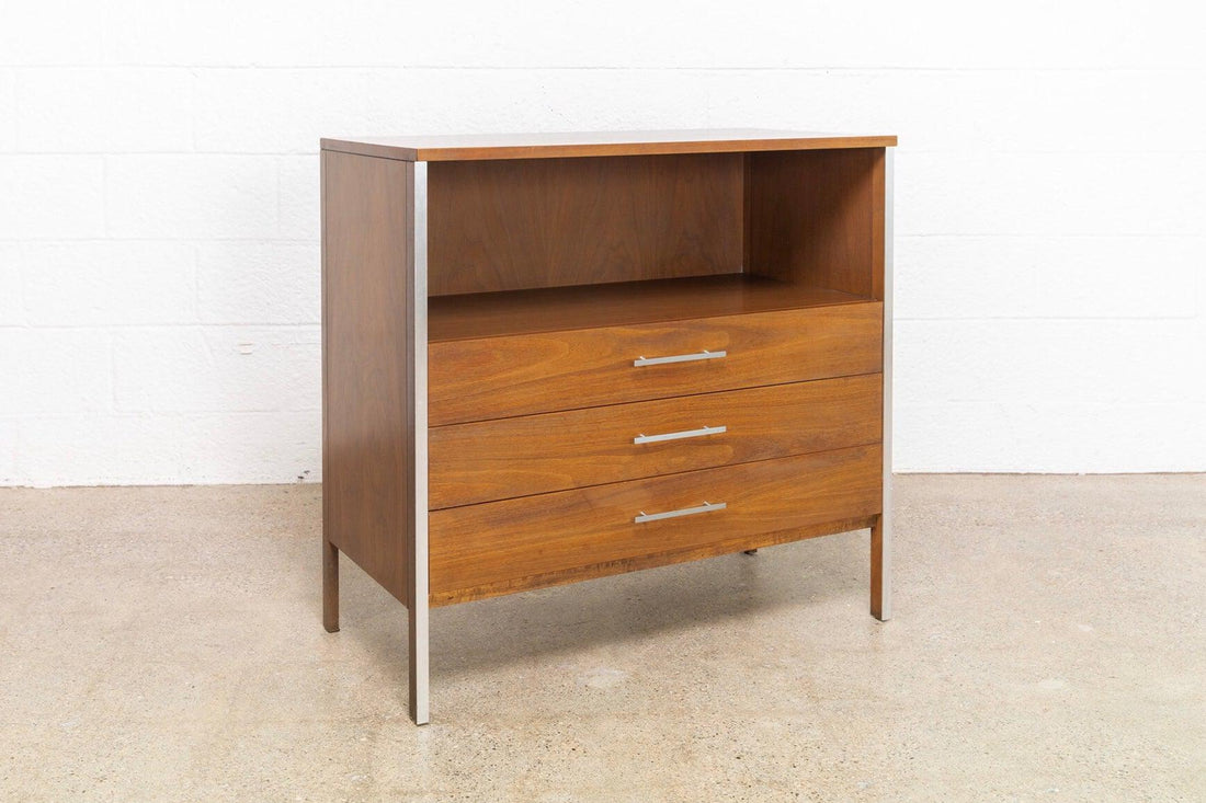 Vintage Mid Century Paul McCobb for Calvin Walnut Dresser