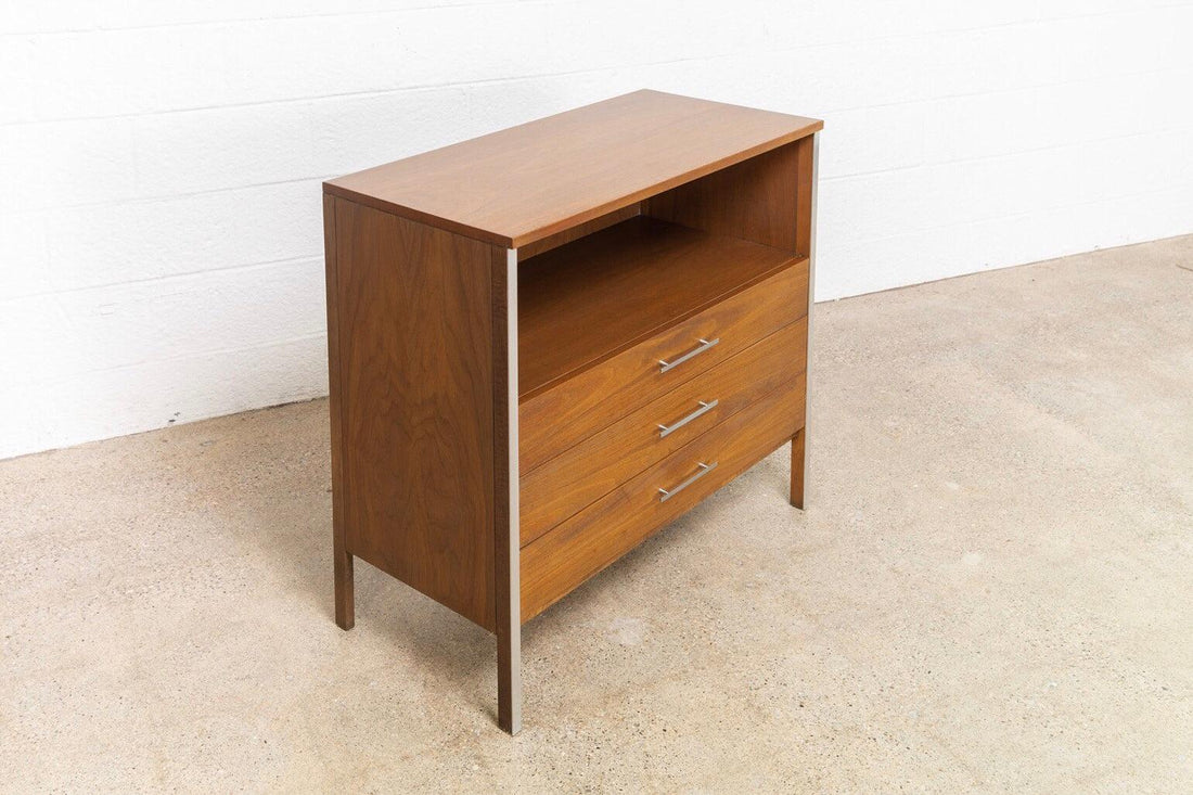 Vintage Mid Century Paul McCobb for Calvin Walnut Dresser