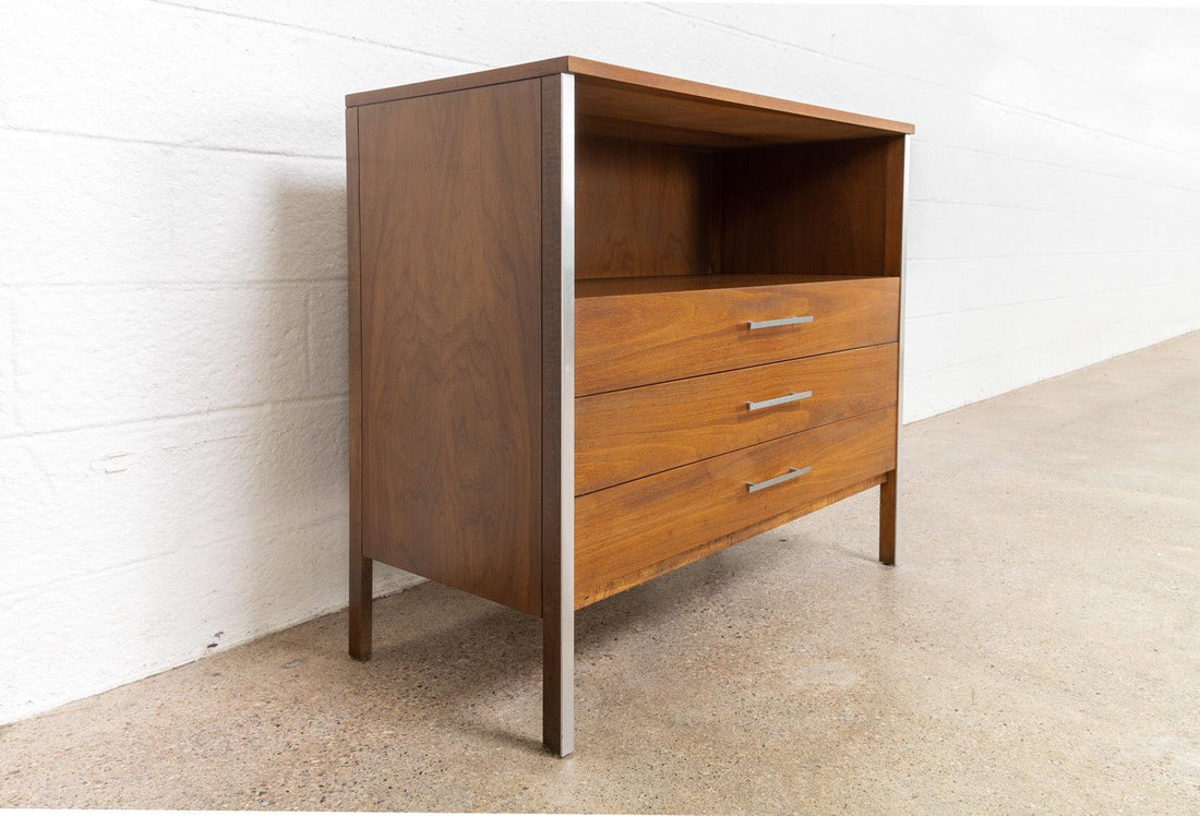 Vintage Mid Century Paul McCobb for Calvin Walnut Dresser