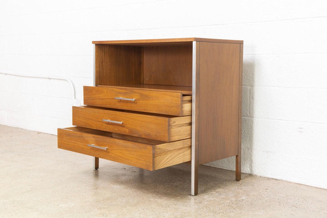 Vintage Mid Century Paul McCobb for Calvin Walnut Dresser