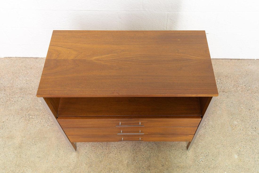 Vintage Mid Century Paul McCobb for Calvin Walnut Dresser